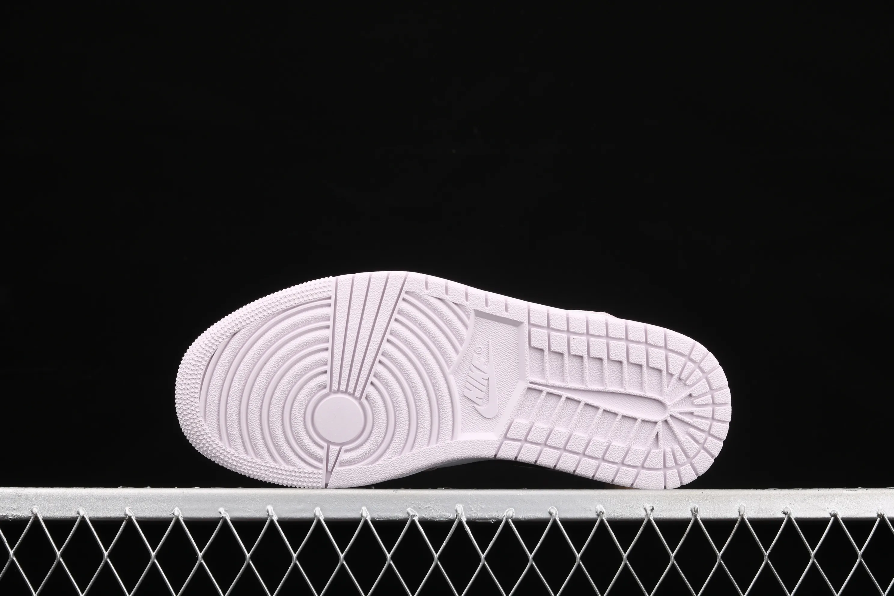All categories Air Jordan Jordan series basketball shoes Air Jordan 1 Mid Air Jordan 1 Mid AJ1 Joe 1 rose pink violet mid-top basketball shoes BQ6472-500